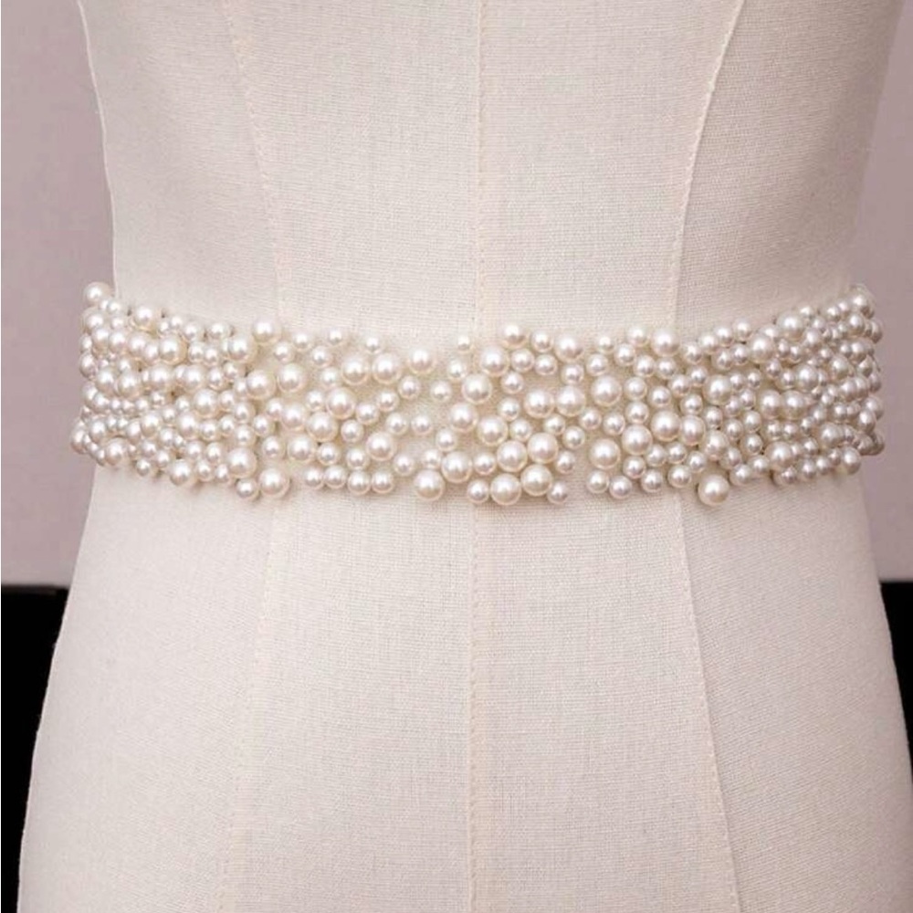 Elegant Pearl Beaded Belt